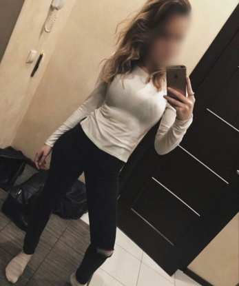 Алёна, 23 года, 2 размер груди